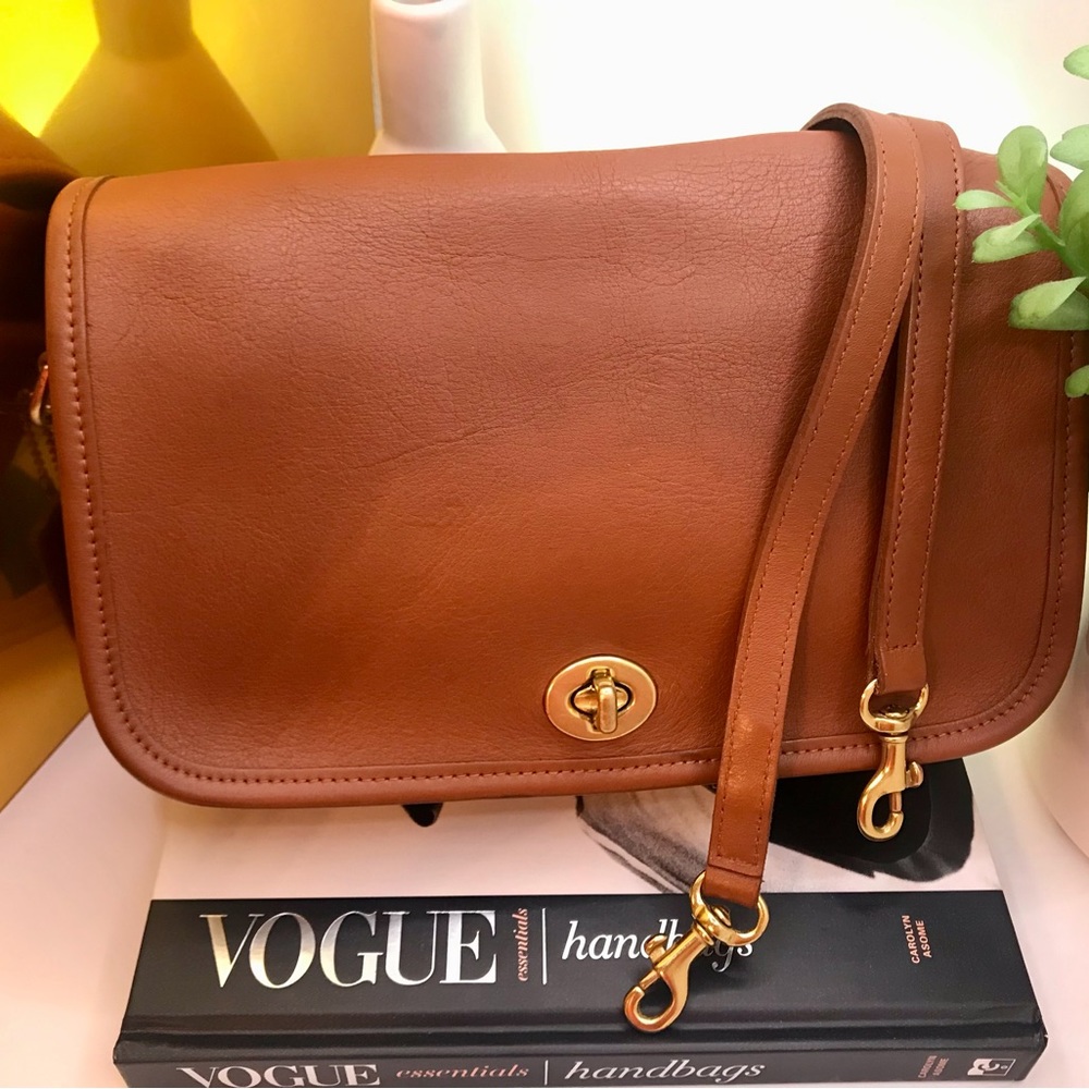 *SOLD*Coach Vintage Brown #9755 Pocket Purse Leather Bag British Tan